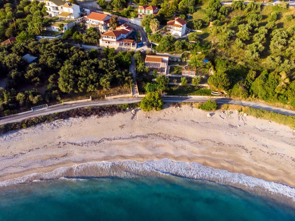 The Happiness Of Vangelis Paralia Vrachou Exterior photo