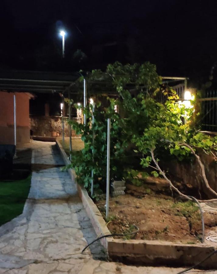 The Happiness Of Vangelis Paralia Vrachou Exterior photo